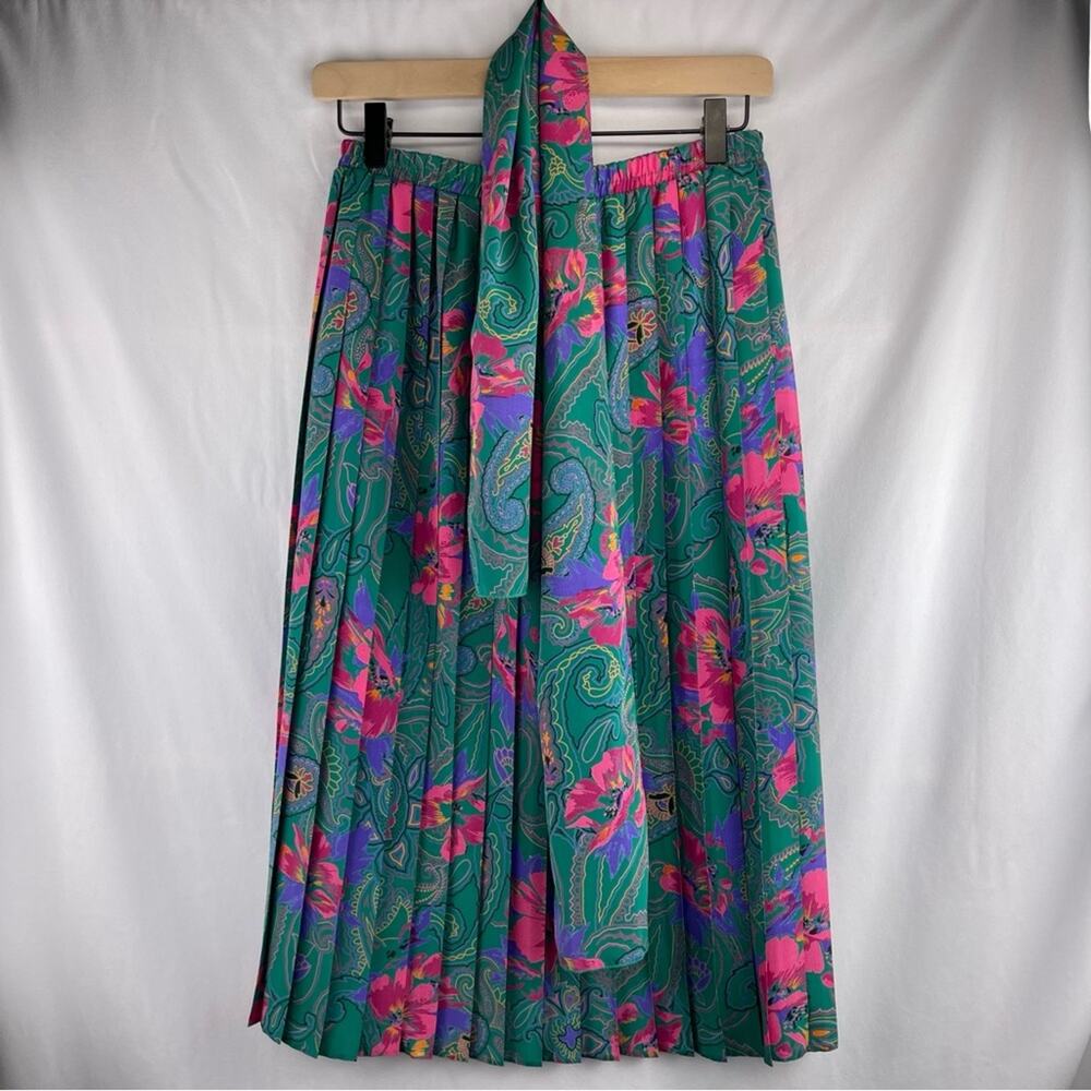 Vintage Floral Pleated Skirt & Matching Scarf